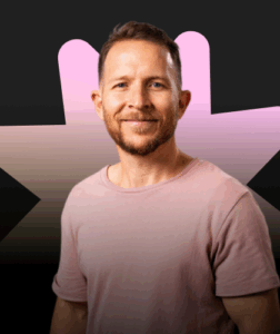 Travis Hunt headshot