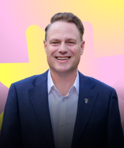 Adrian Schrinner headshot